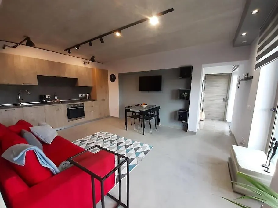 Modern Apartment On Mdina'S Promenade Rabat