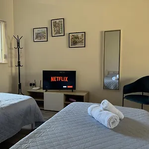 Private One Bedroom Close To Airport In Ħal Luqa